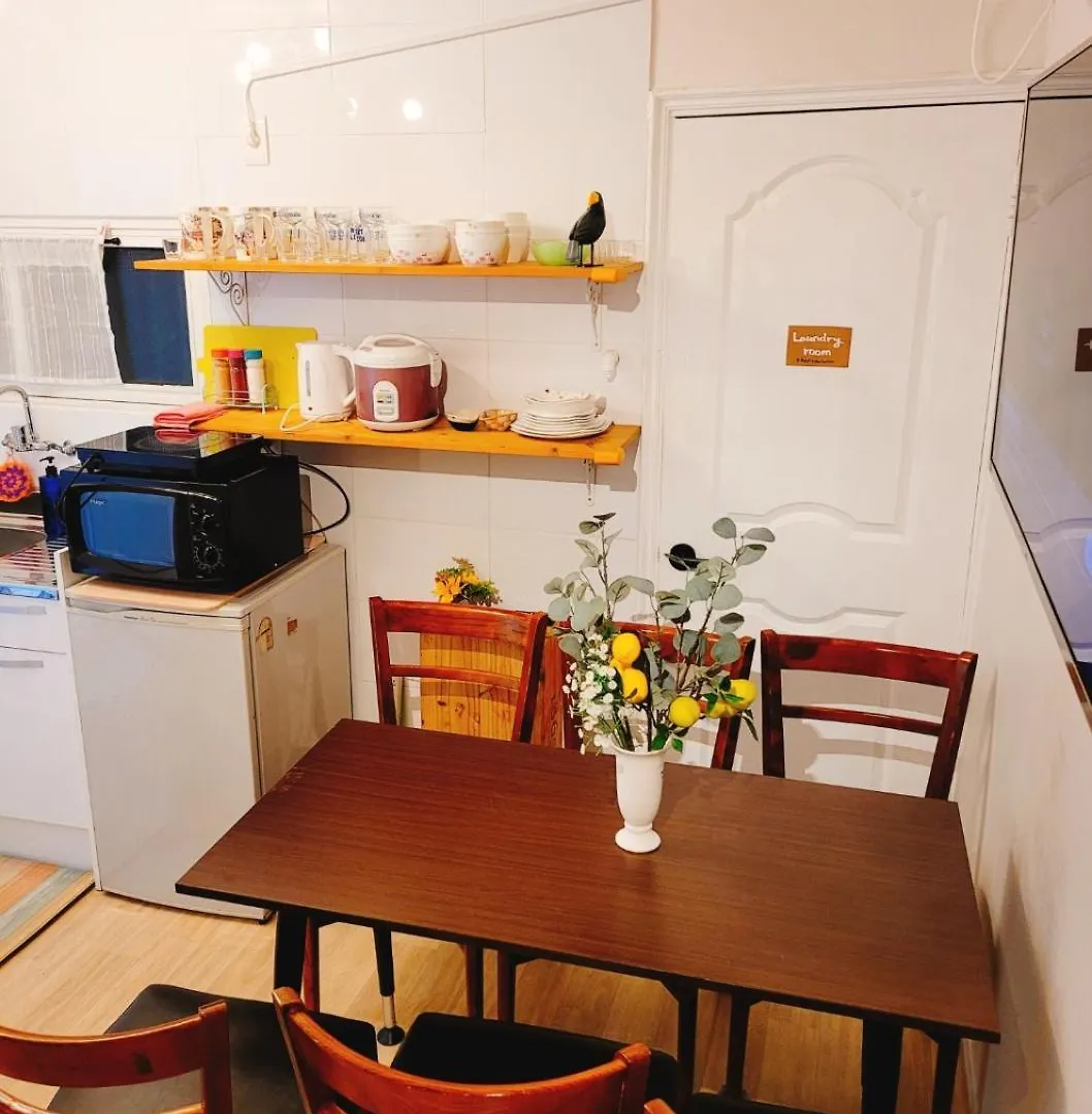 Qoom House Apartment Seoul